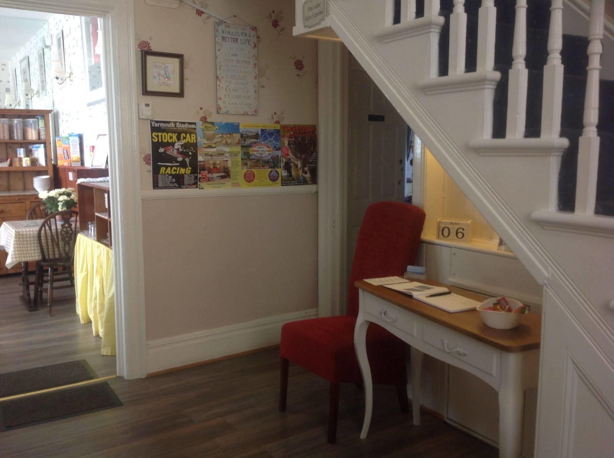 Cleasewood Guest House Great Yarmouth Extérieur photo