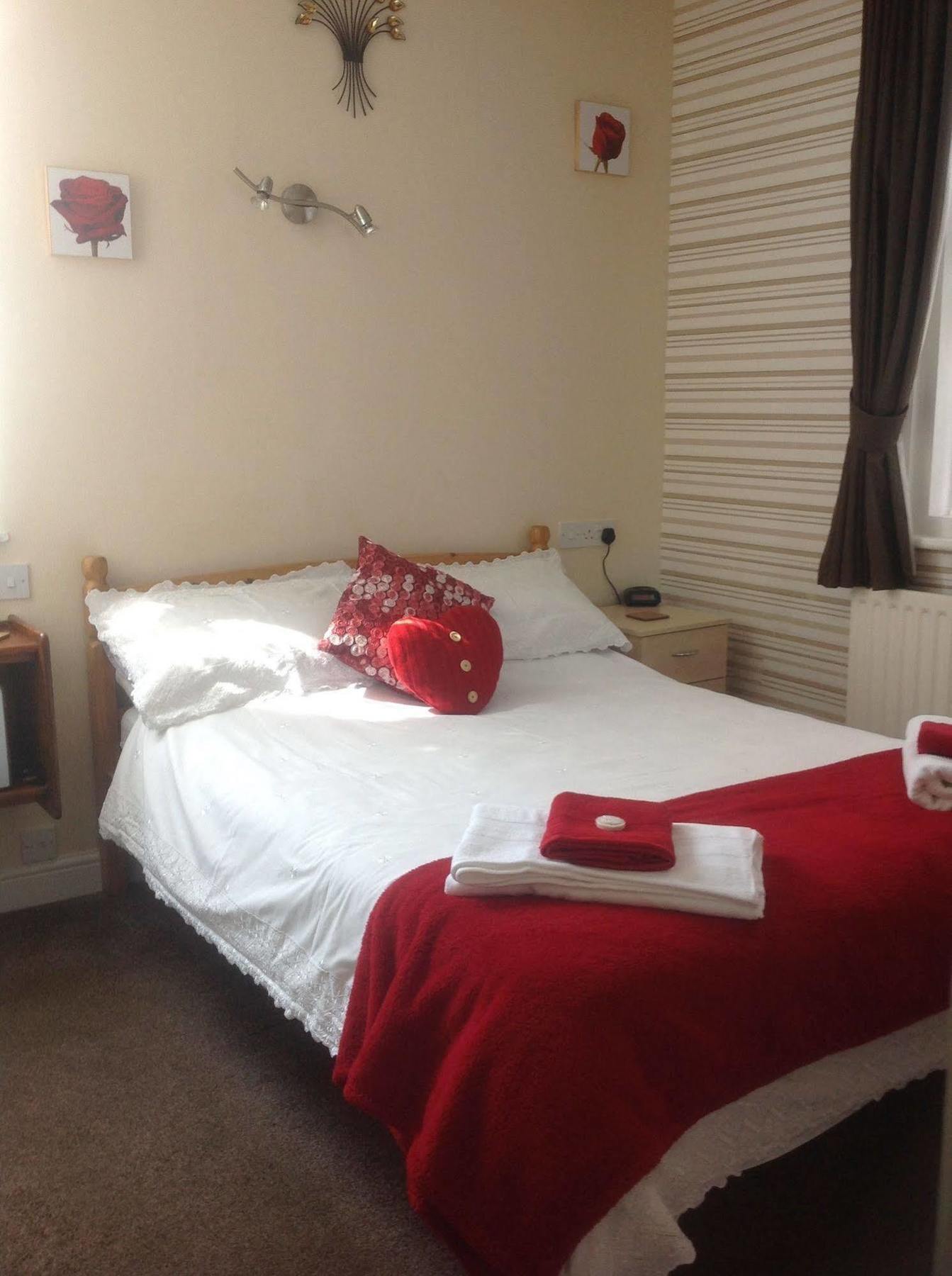 Cleasewood Guest House Great Yarmouth Extérieur photo