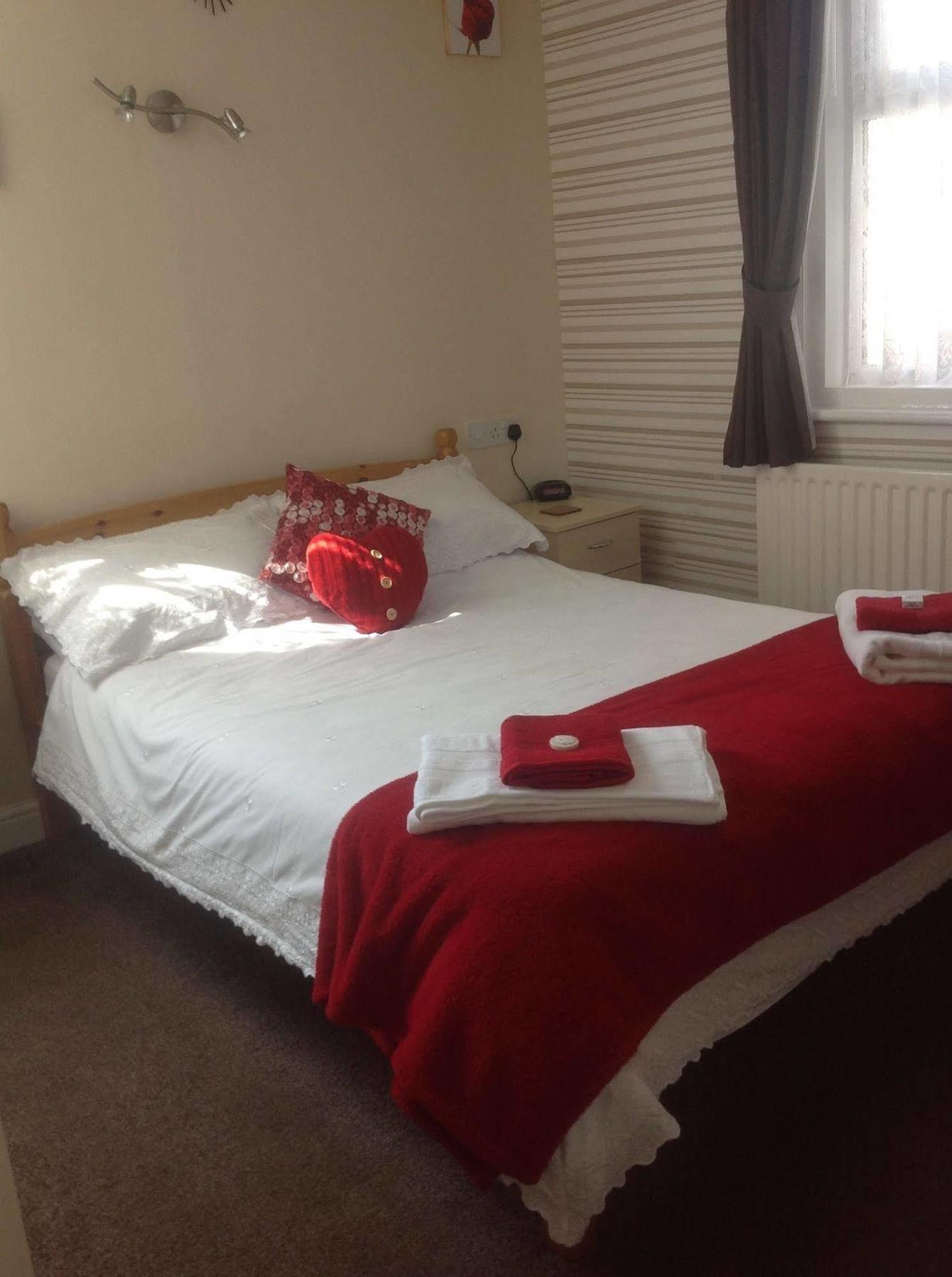 Cleasewood Guest House Great Yarmouth Extérieur photo